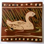 slip-trailed swan tile